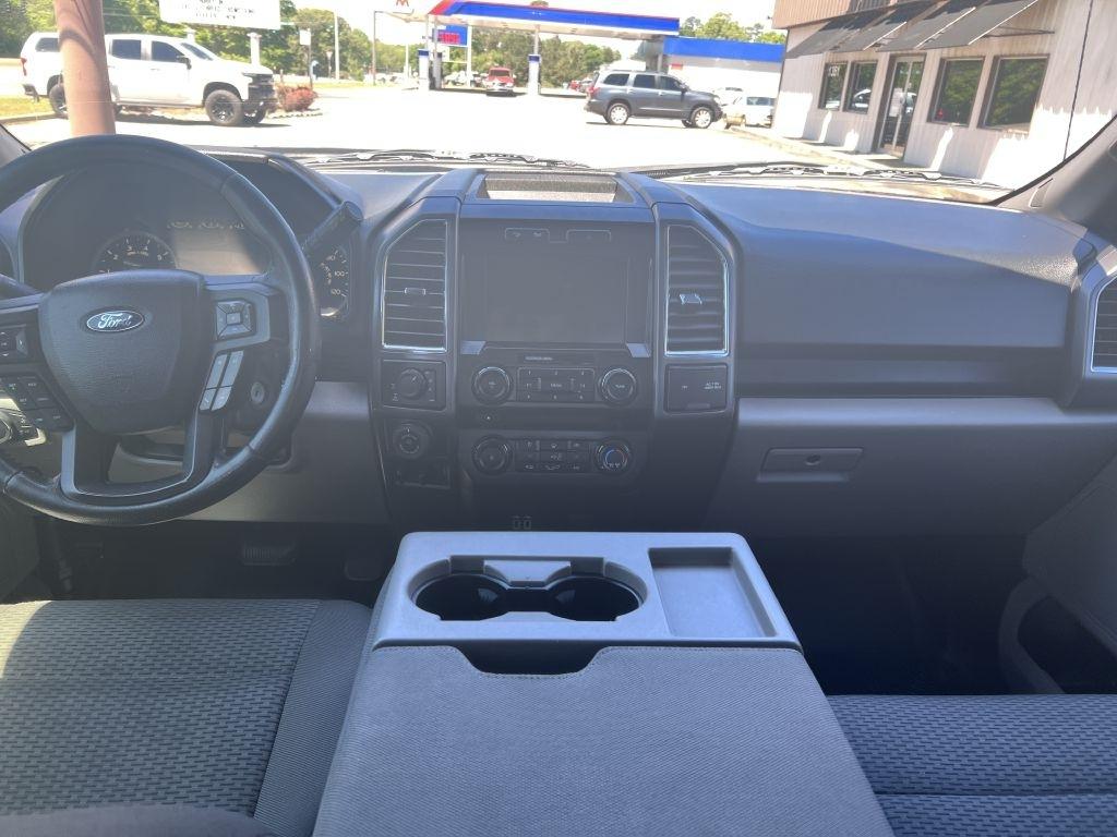 Ford F-150 XL SuperCrew 5.5-ft. Bed 4WD 2016