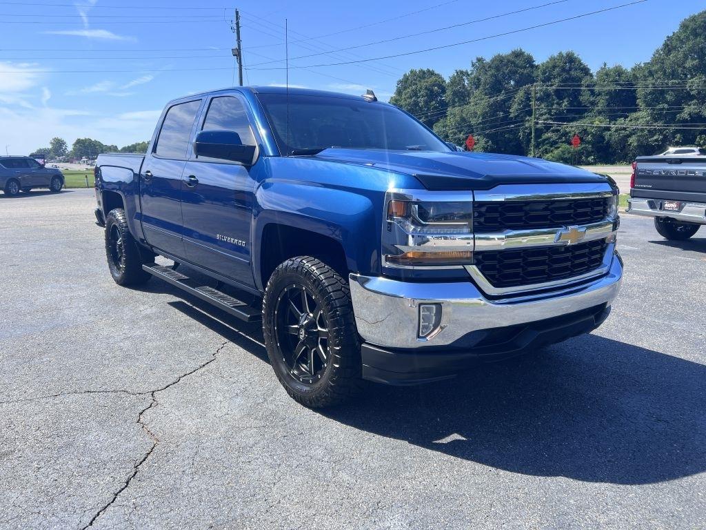 Chevrolet Silverado 1500 LT Crew Cab 2WD 2017