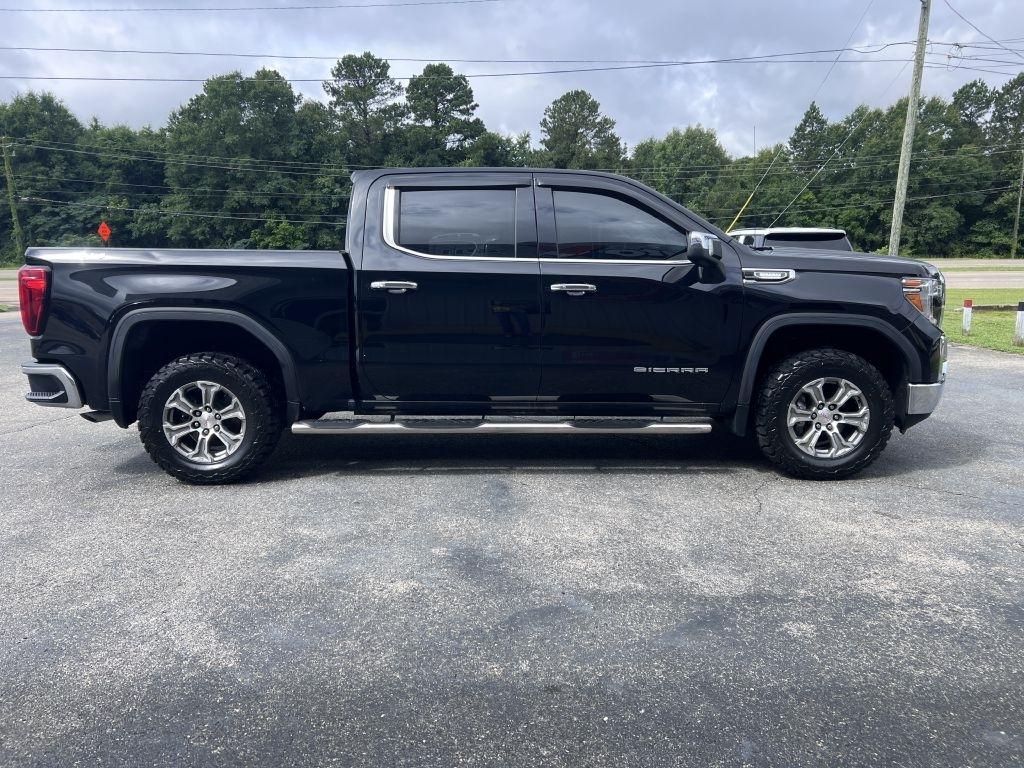 GMC Sierra SLT Crew Cab Short Box 4WD 2021