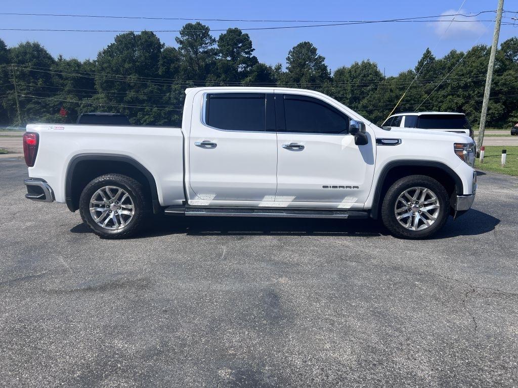 GMC Sierra 1500 Limited SLT Crew Cab Short Box 4WD 2022