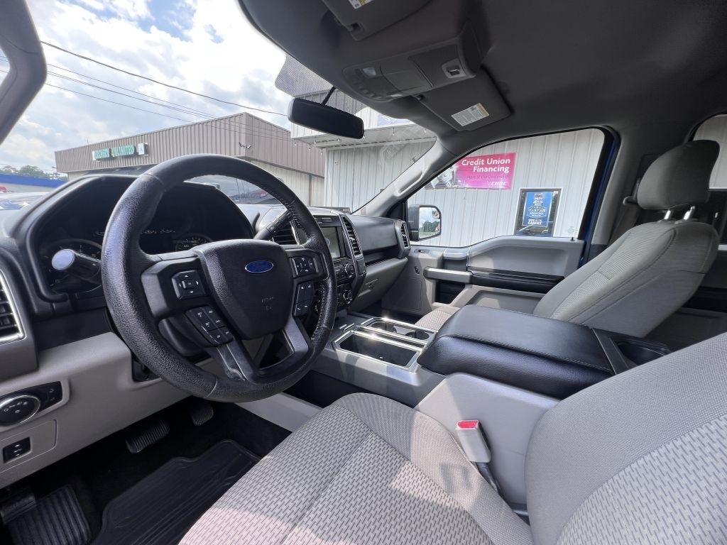 Ford F-150 XL SuperCrew 5.5-ft. Bed 4WD 2016