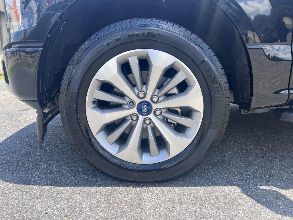 Ford F-150 4WD SuperCrew 145" Lariat 2019