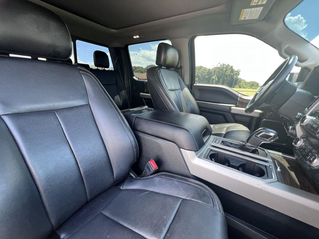 Ford F-150 4WD SuperCrew 145" Lariat 2019