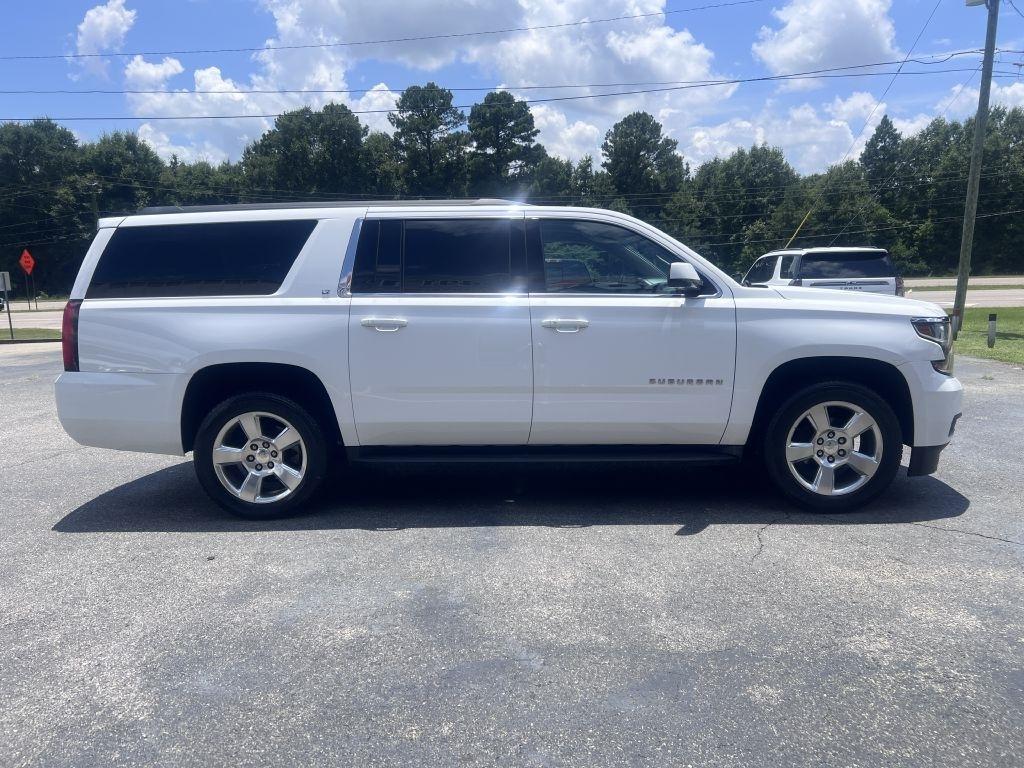Chevrolet Suburban LT 1500 2WD 2015