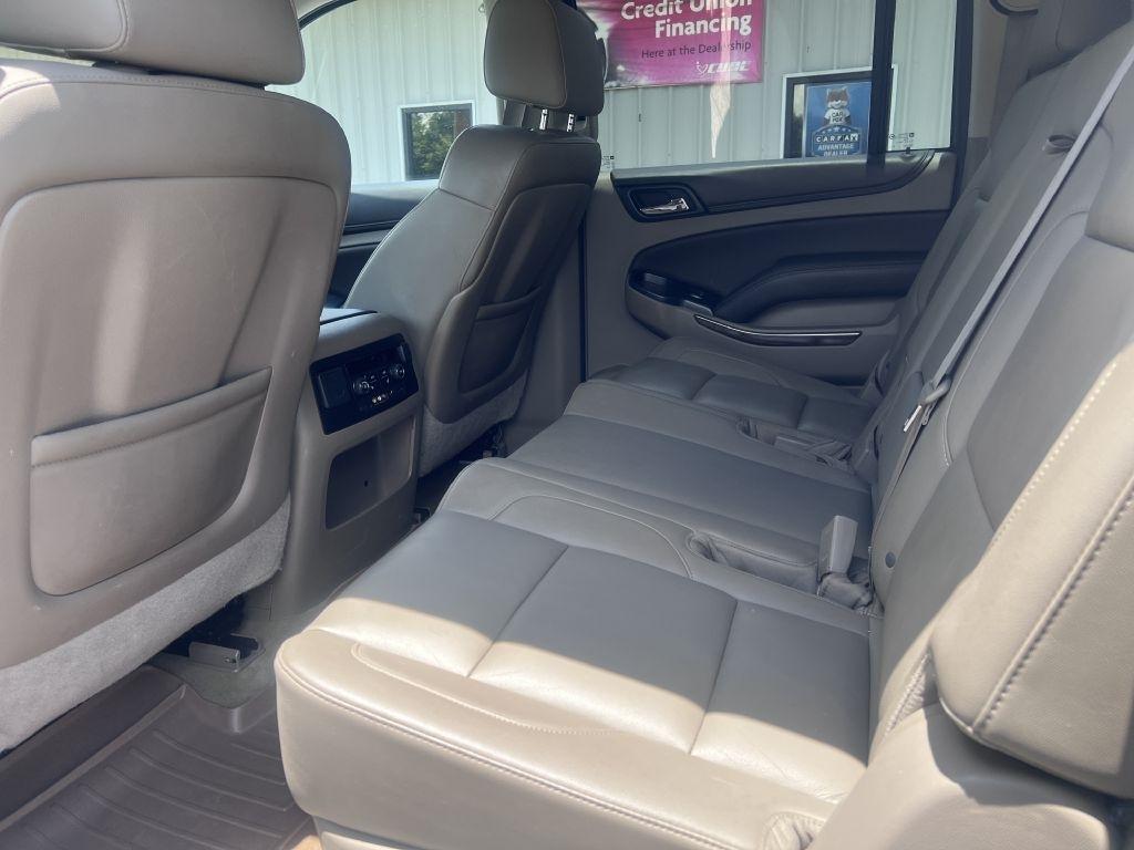 Chevrolet Suburban LT 1500 2WD 2015