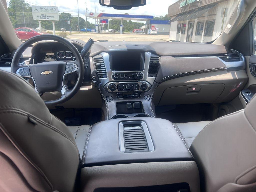 Chevrolet Suburban LT 1500 2WD 2015