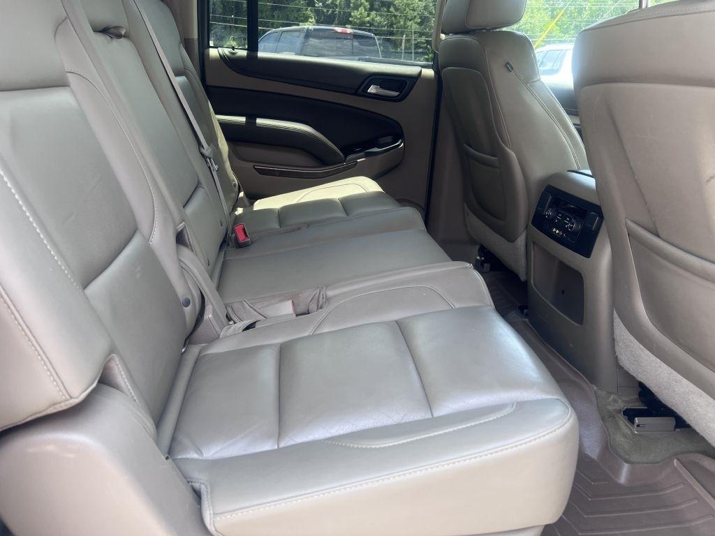 Chevrolet Suburban LT 1500 2WD 2015