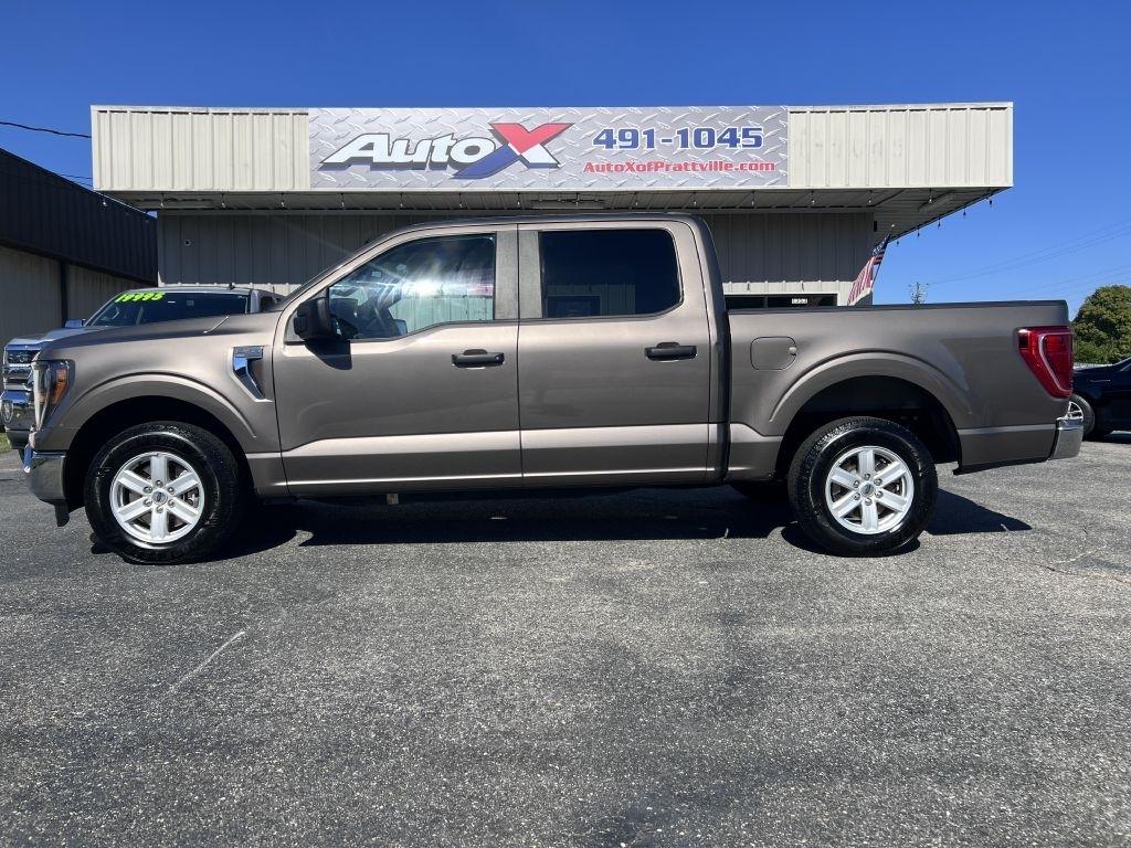 2023 Ford F-150 2WD SuperCrew 139" XLT