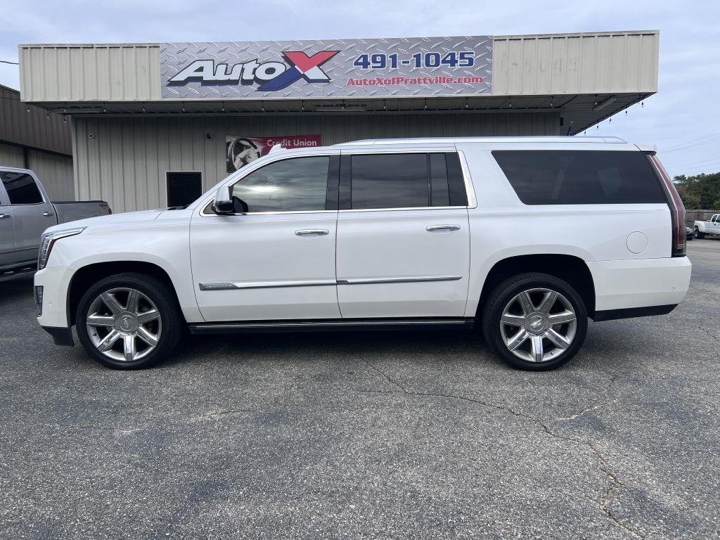 2017 Cadillac Escalade ESV 2WD Premium