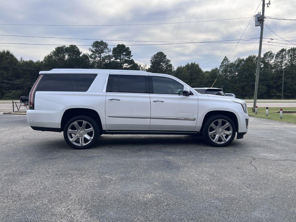 Cadillac Escalade ESV 2WD Premium 2017