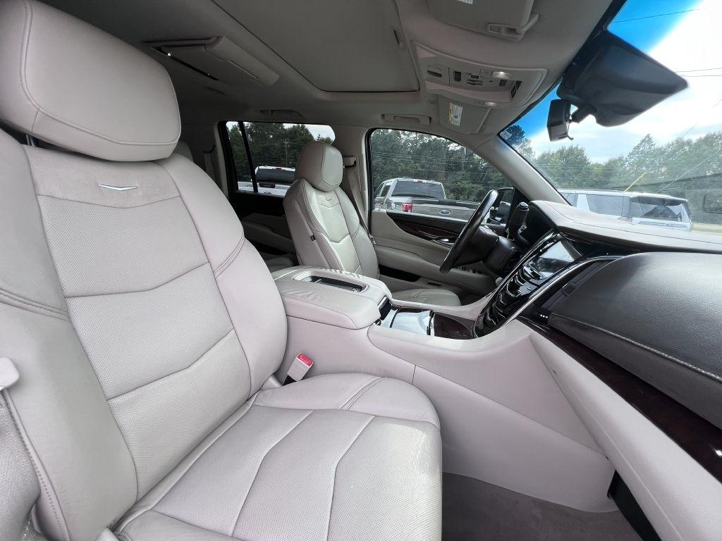 Cadillac Escalade ESV 2WD Premium 2017