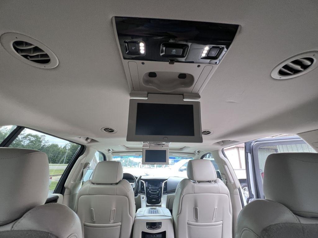 Cadillac Escalade ESV 2WD Premium 2017