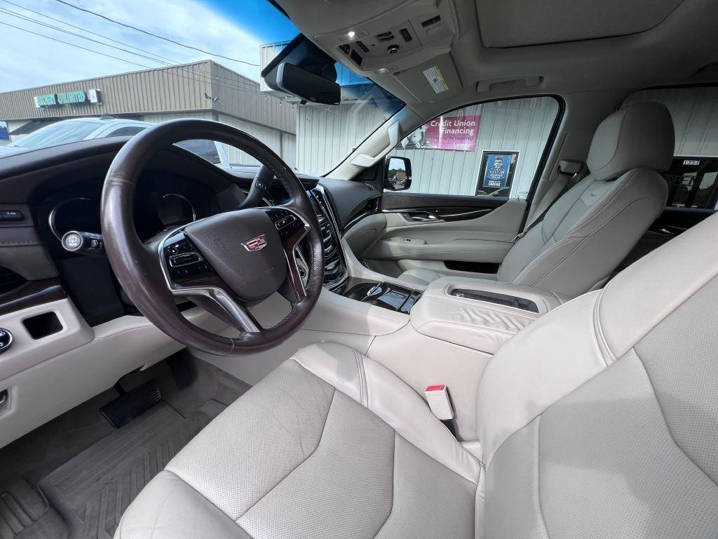 Cadillac Escalade ESV 2WD Premium 2017
