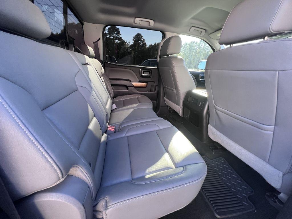 2018 Chevrolet Silverado 1500 LTZ - Photo 10