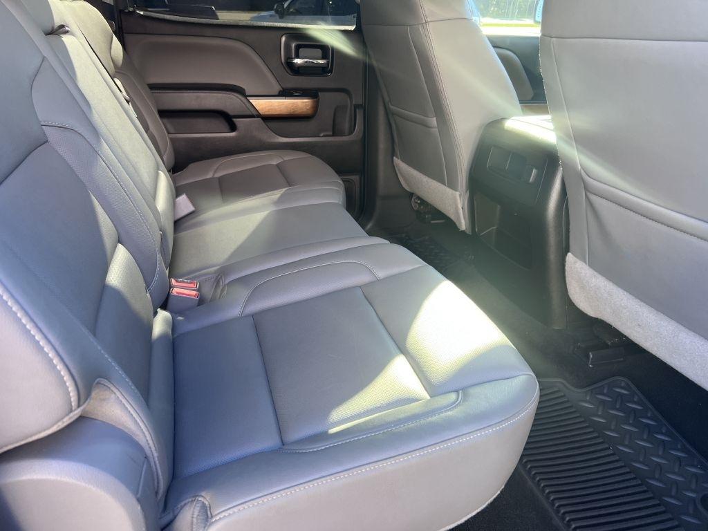 2018 Chevrolet Silverado 1500 LTZ - Photo 11