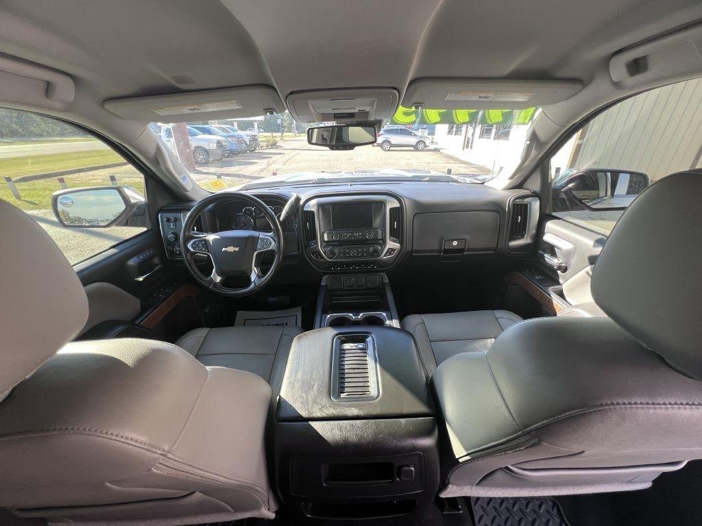 2018 Chevrolet Silverado 1500 LTZ - Photo 13