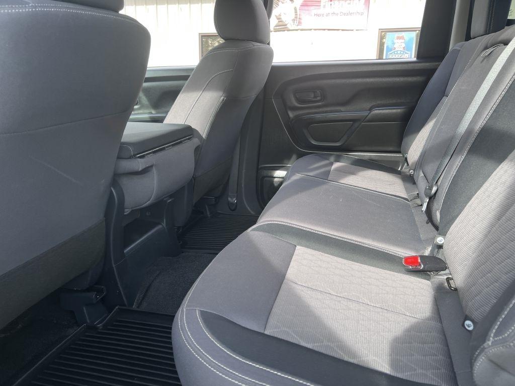 Nissan Titan S Crew Cab 2WD 2022