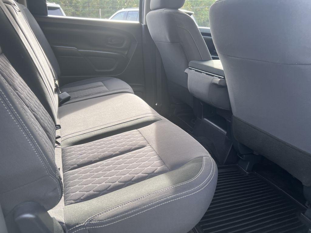Nissan Titan S Crew Cab 2WD 2022