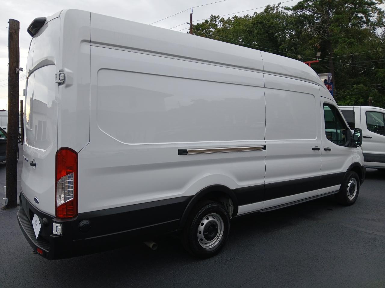 Ford Transit 350 Van High Roof w/Sliding Pass. 148-in. WB EL 2024