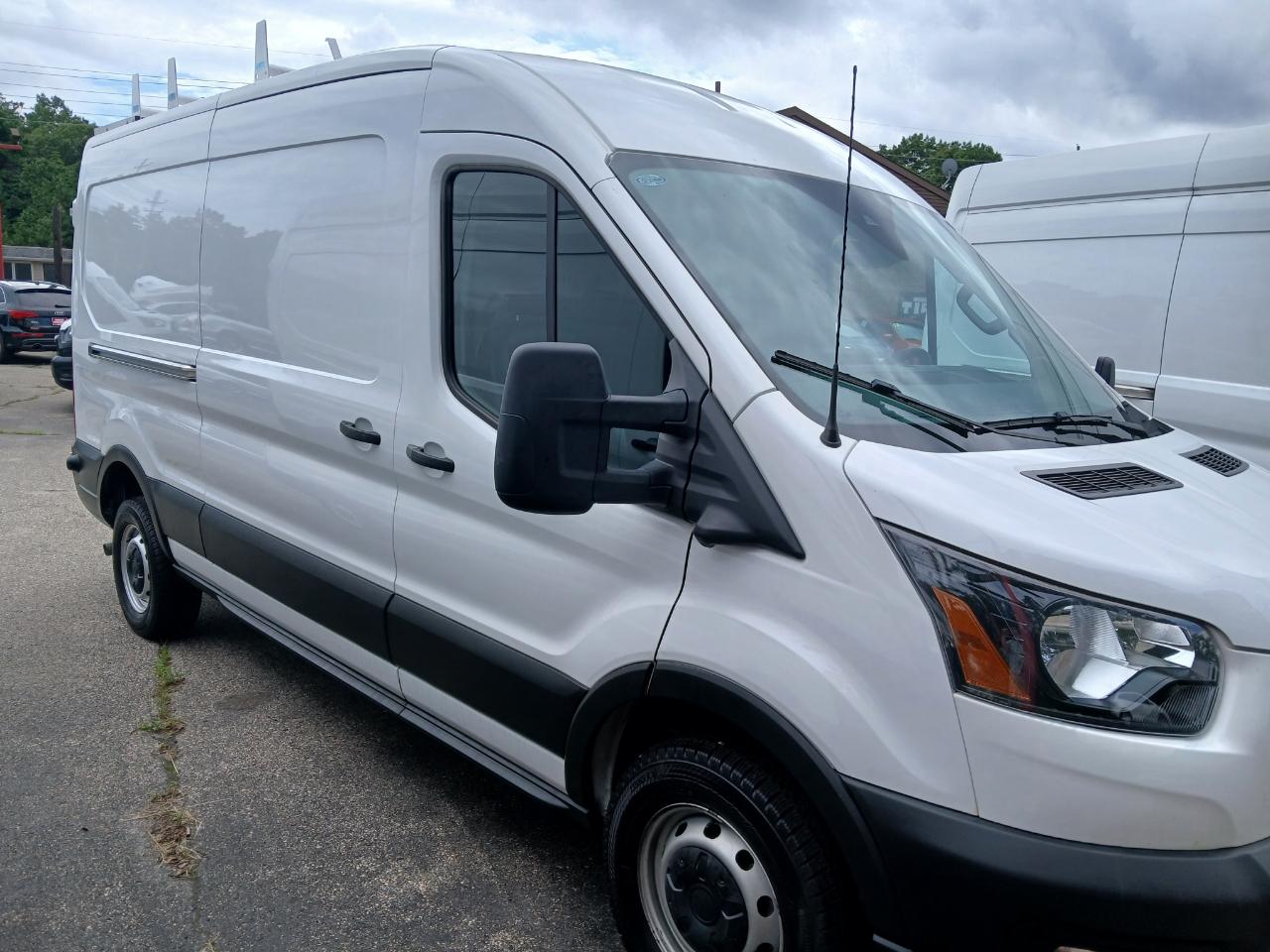 Ford Transit 250 Van 2024