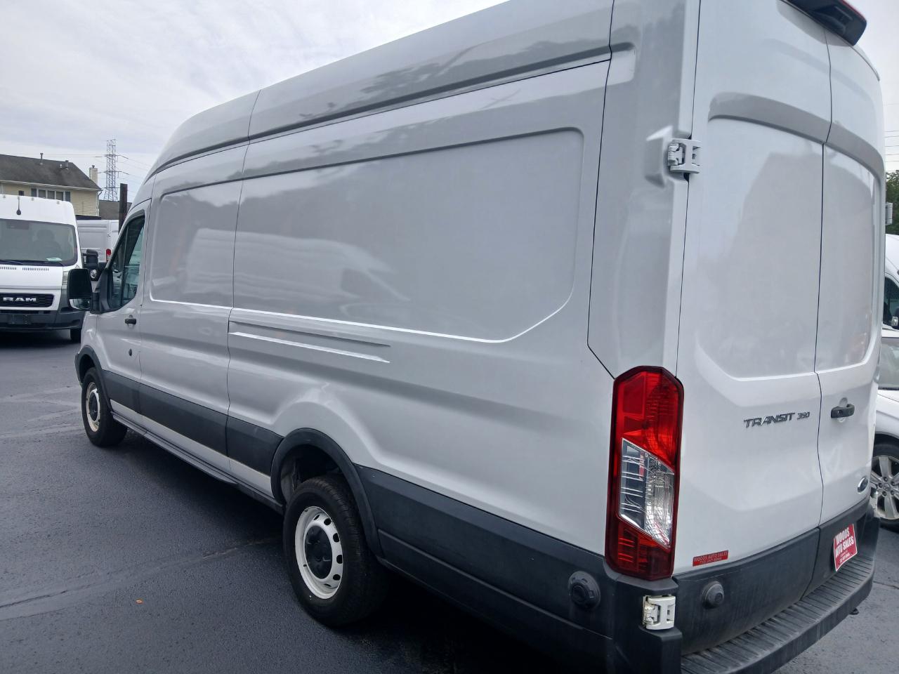Ford Transit 350 Van High Roof w/Sliding Pass. 148-in. WB EL 2019