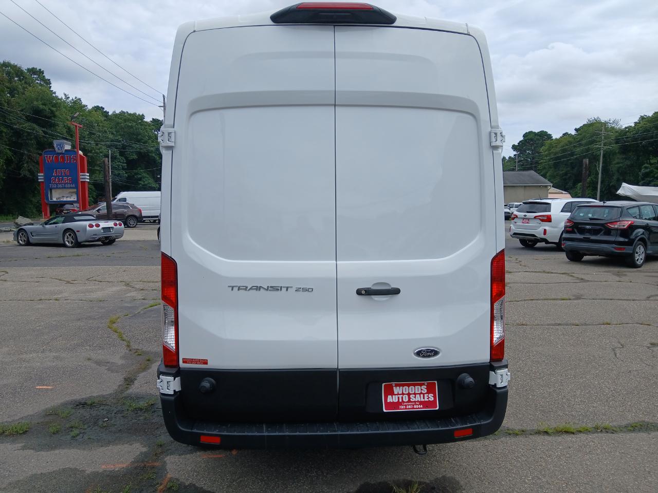 Ford Transit 250 Van 2022