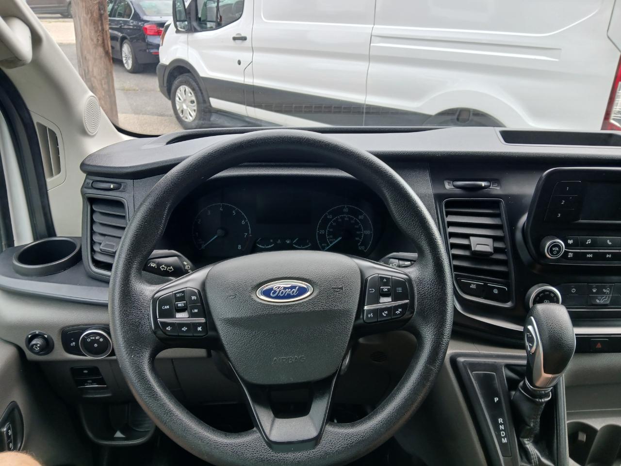 Ford Transit 250 Van 2022