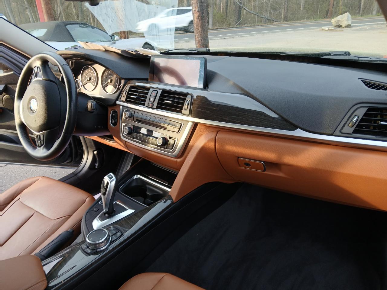 BMW 3 Series 328xi 2015