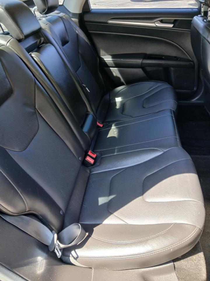 Ford Fusion Titanium AWD 2016