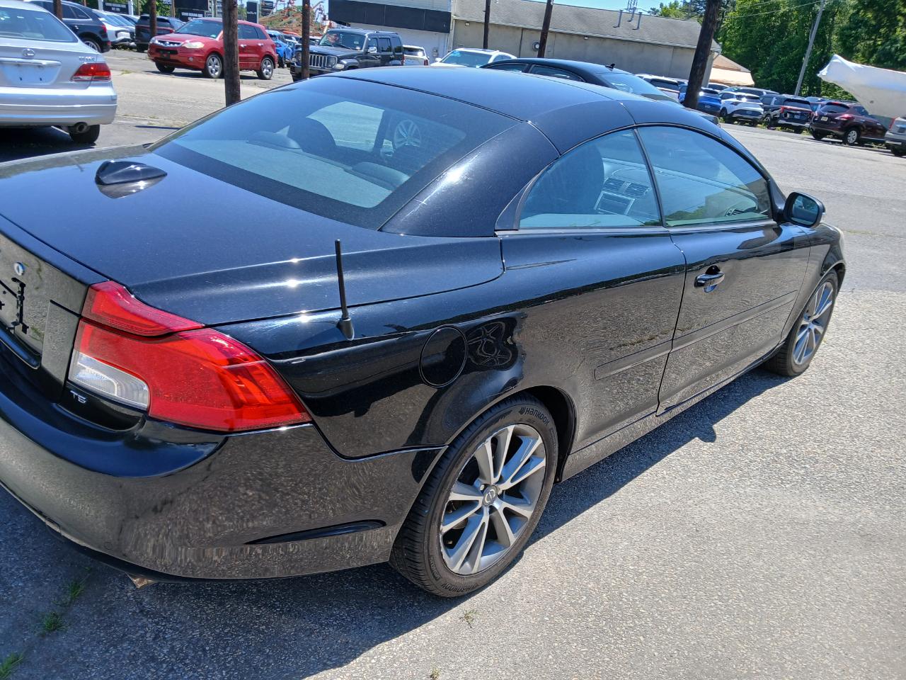 Volvo C70  2011