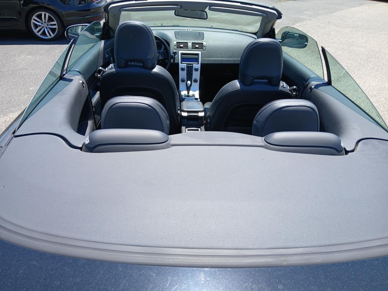 Volvo C70  2011
