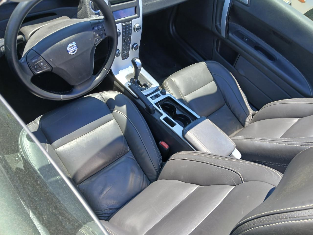 Volvo C70  2011