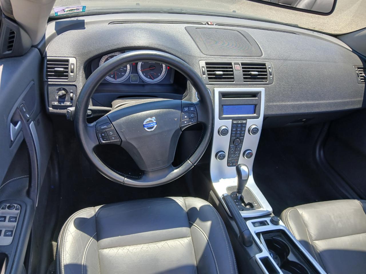 Volvo C70  2011