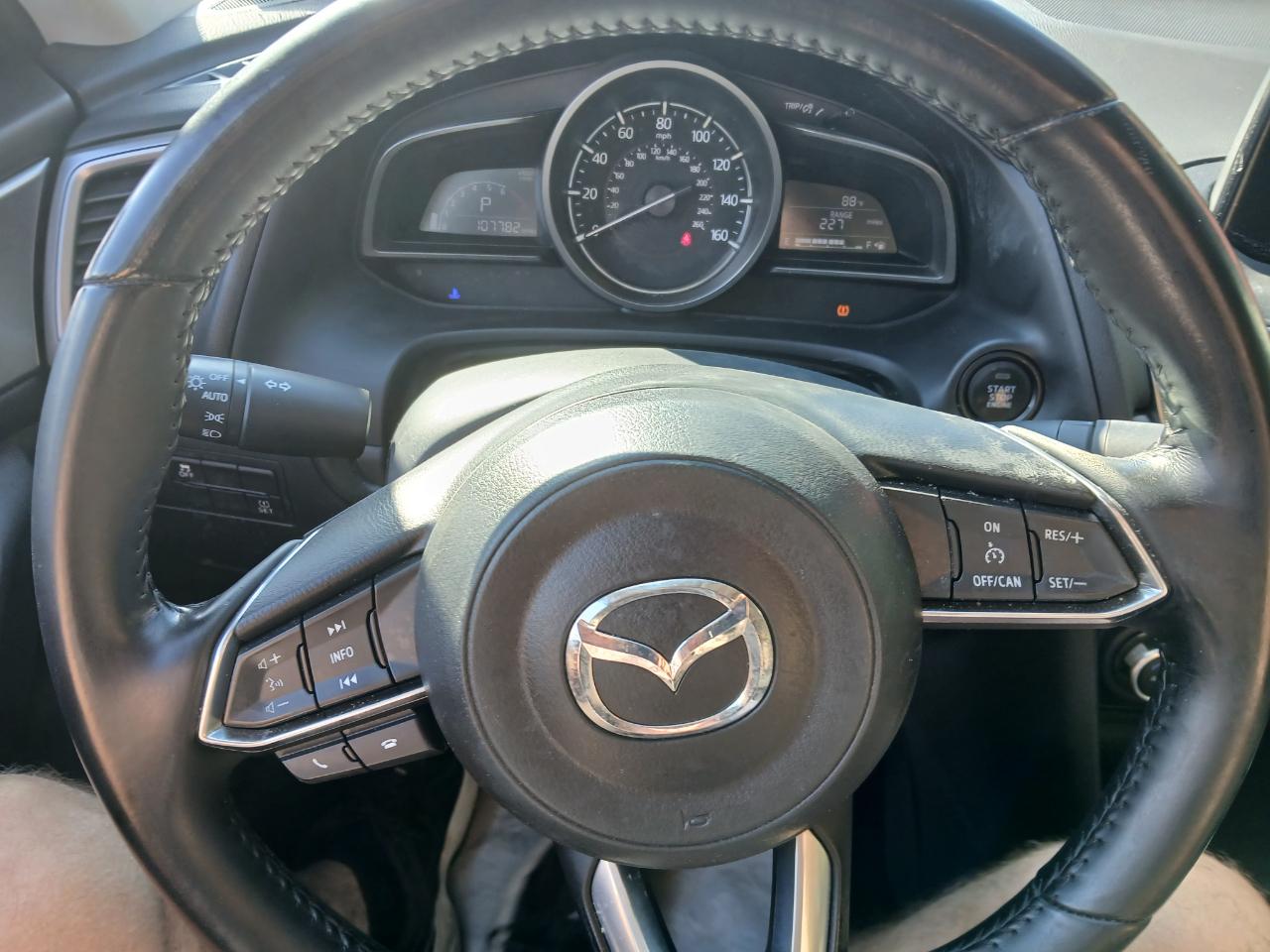 Mazda MAZDA3 s Touring AT 4-Door 2018