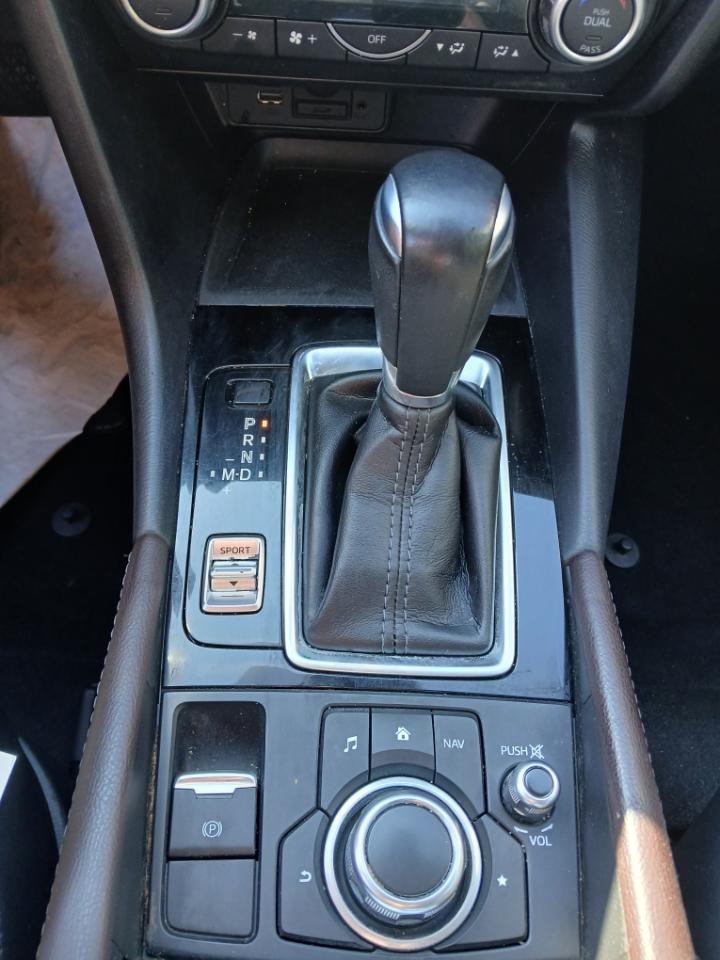 Mazda MAZDA3 s Touring AT 4-Door 2018