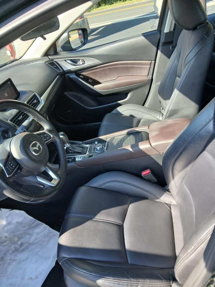 Mazda MAZDA3 s Touring AT 4-Door 2018