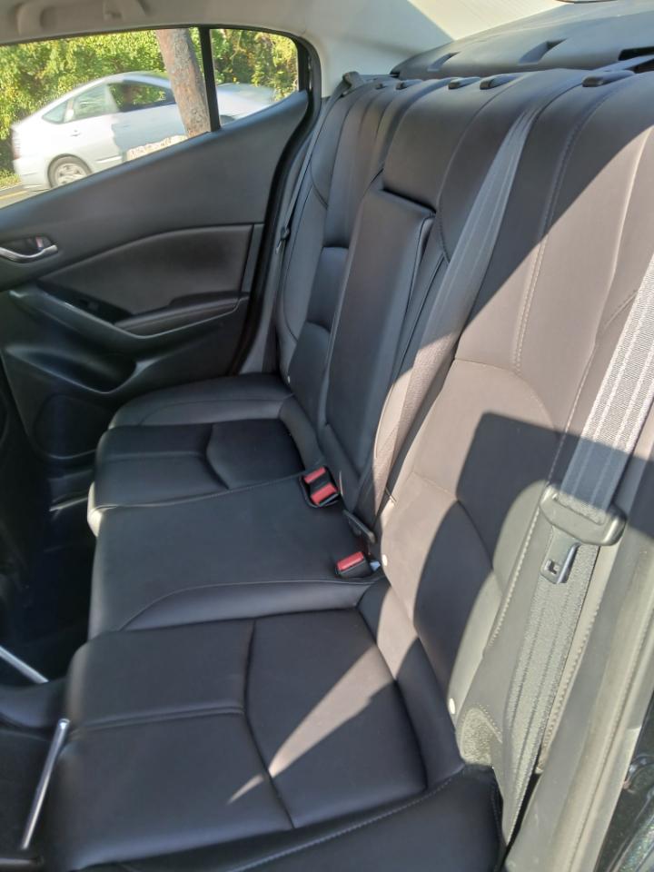 Mazda MAZDA3 s Touring AT 4-Door 2018