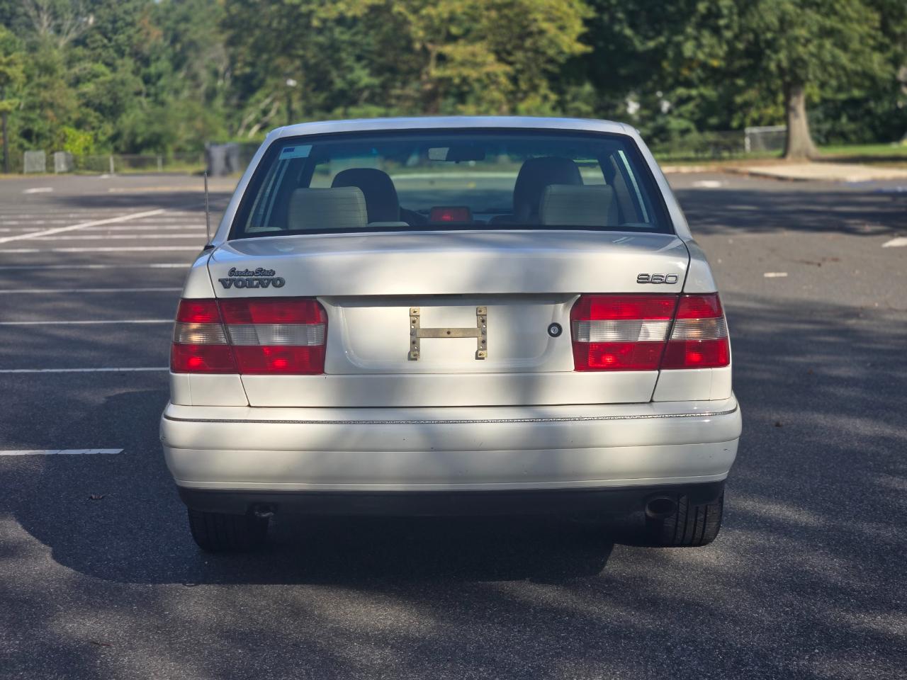 Volvo 960 4dr Sdn 1995