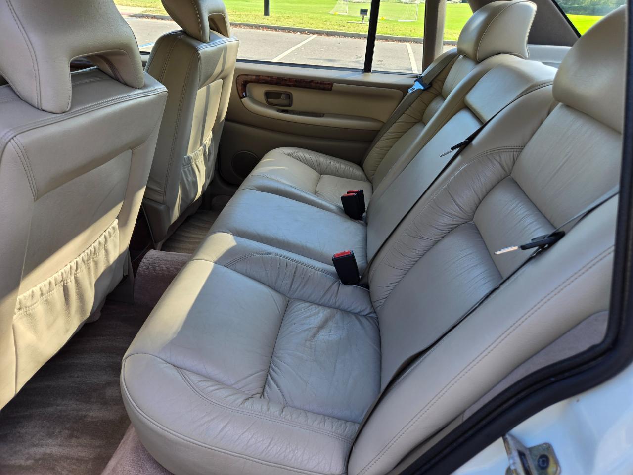 Volvo 960 4dr Sdn 1995