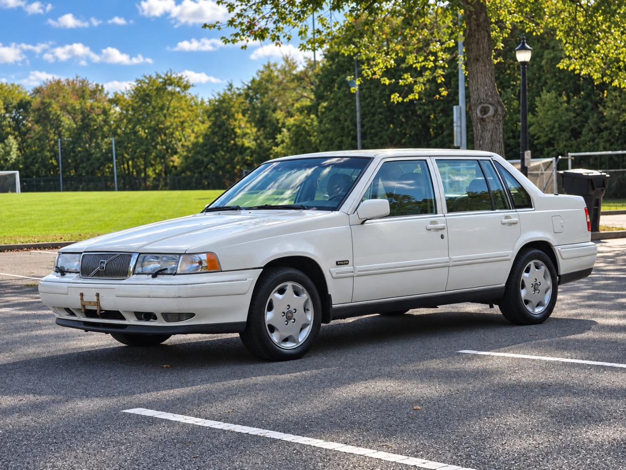 Volvo 960 4dr Sdn 1995