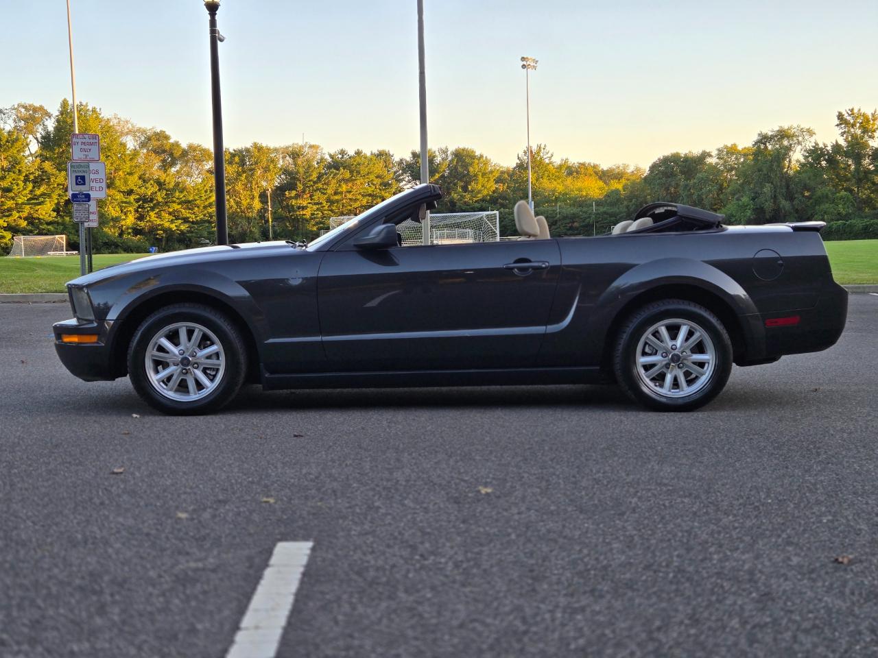 Ford Mustang V6 Premium Convertible 2008