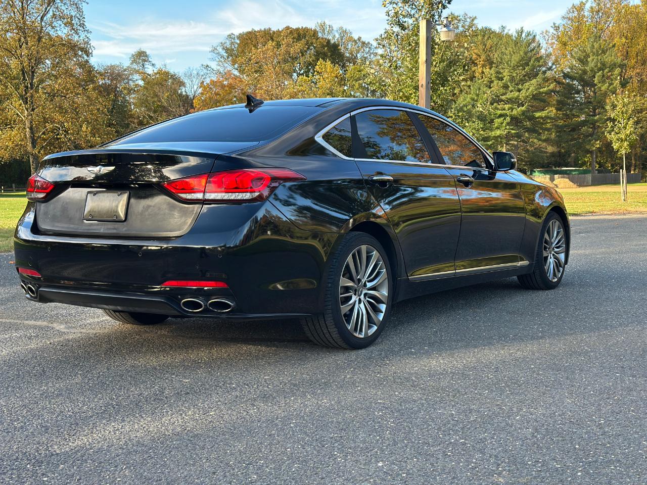 Hyundai Genesis 5.0L RWD 2015