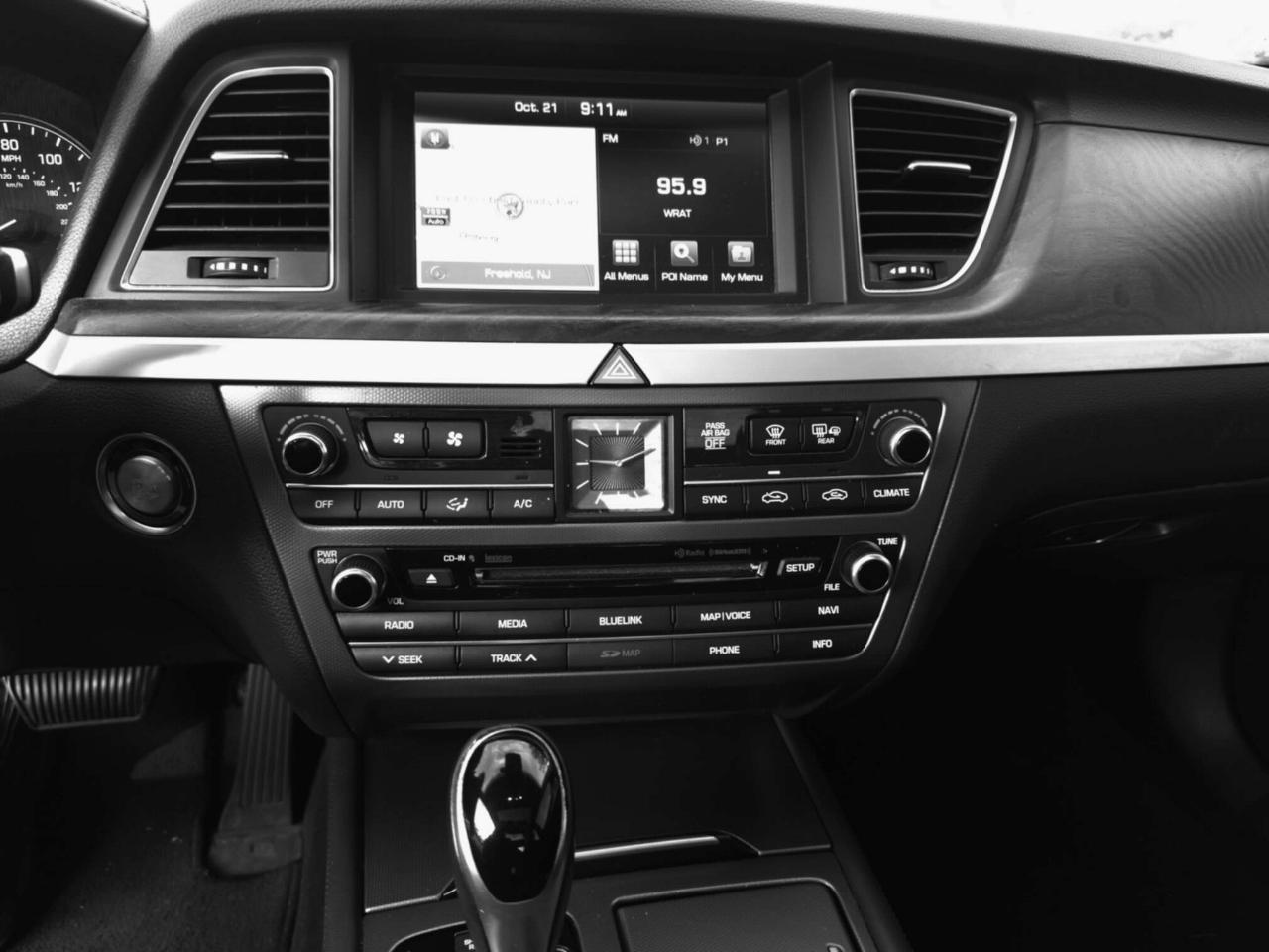 Hyundai Genesis 5.0L RWD 2015