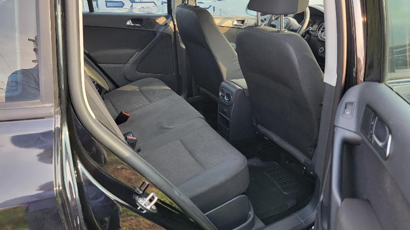 Volkswagen Tiguan S 2012