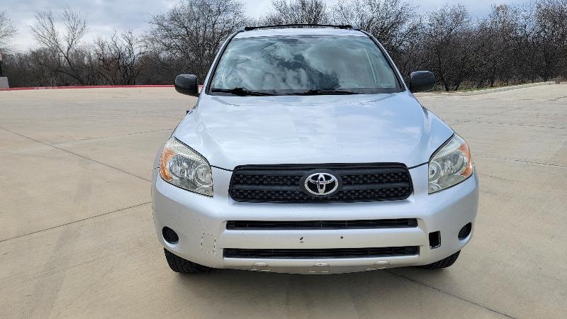 Toyota RAV4 Base I4 2WD 2006