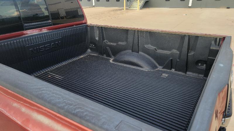 Nissan Titan XE King Cab 4WD 2005