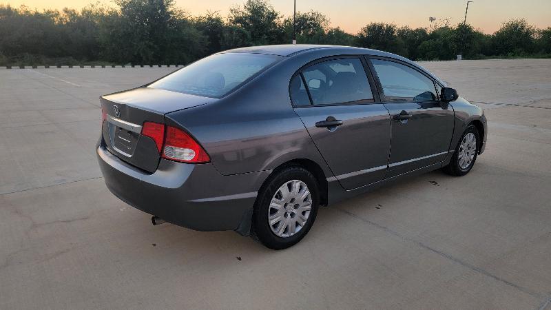 Honda Civic DX-VP Sedan 5-Speed AT 2009