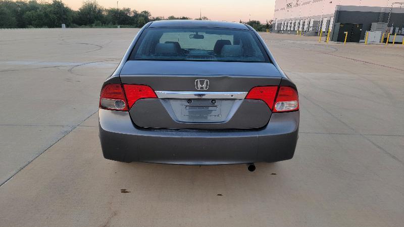 Honda Civic DX-VP Sedan 5-Speed AT 2009