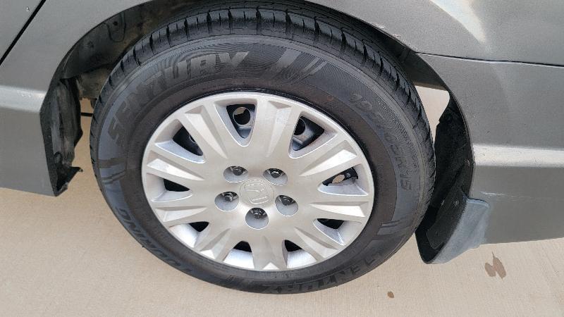 Honda Civic DX-VP Sedan 5-Speed AT 2009