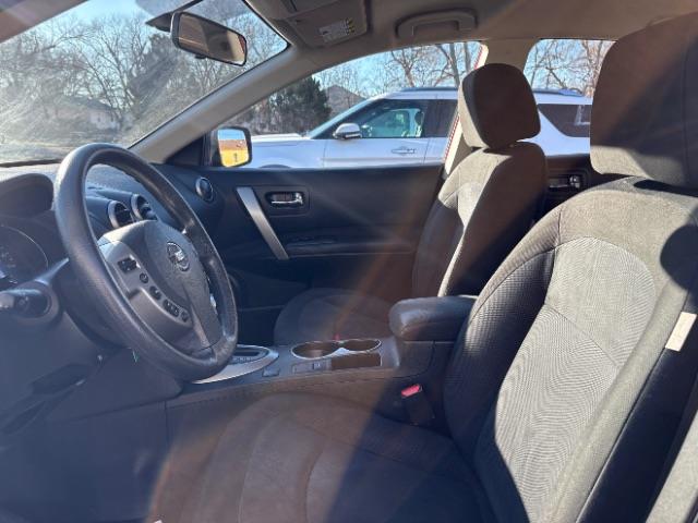 Nissan Rogue Select  2014